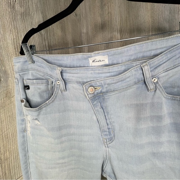 KanCan Anahi High Rise Kick Flare Jeans - Picture 3 of 9